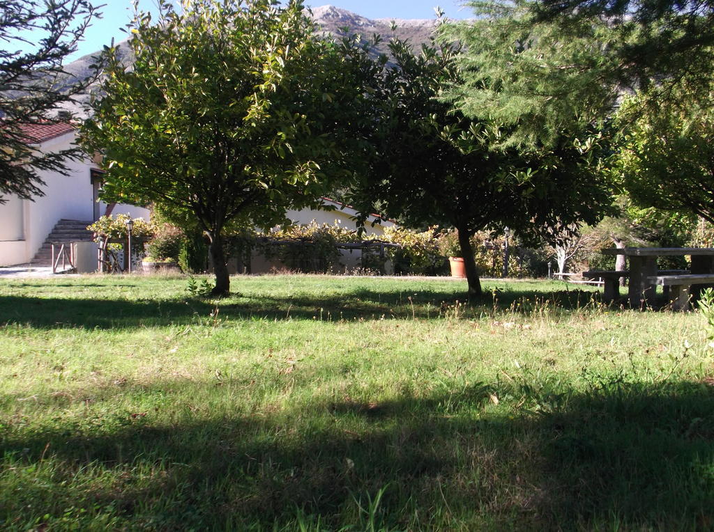 טרקינה Agriturismo Collevento מראה חיצוני תמונה