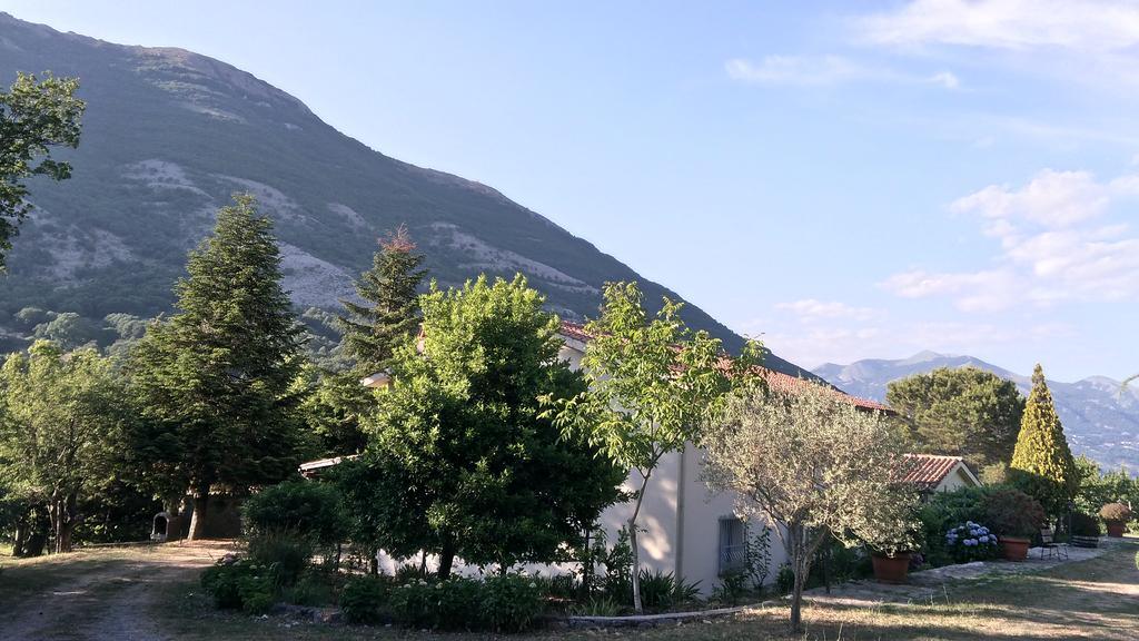 טרקינה Agriturismo Collevento מראה חיצוני תמונה